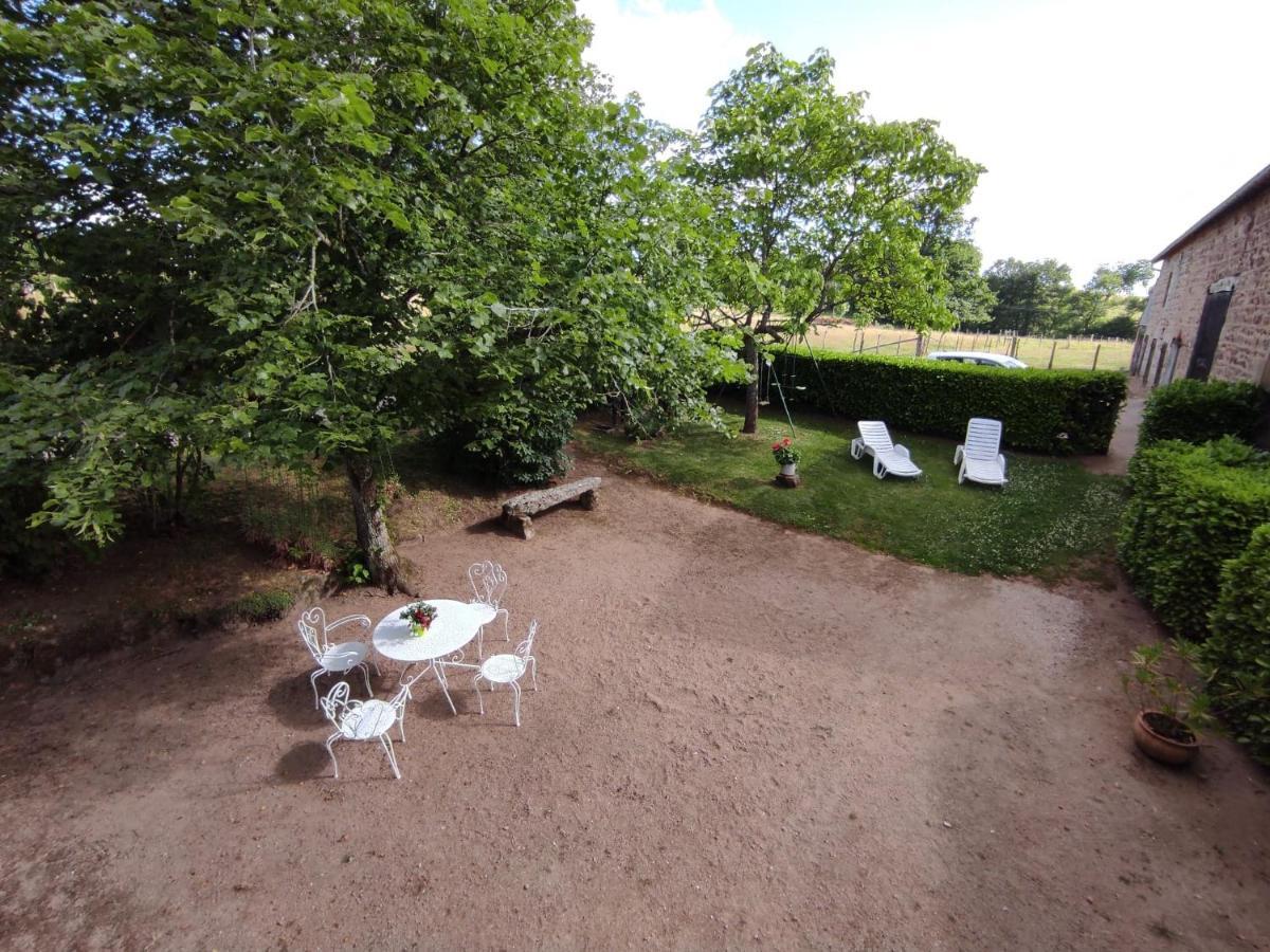 Gite Le Vieux Perrin Villa Andelaroche Bagian luar foto