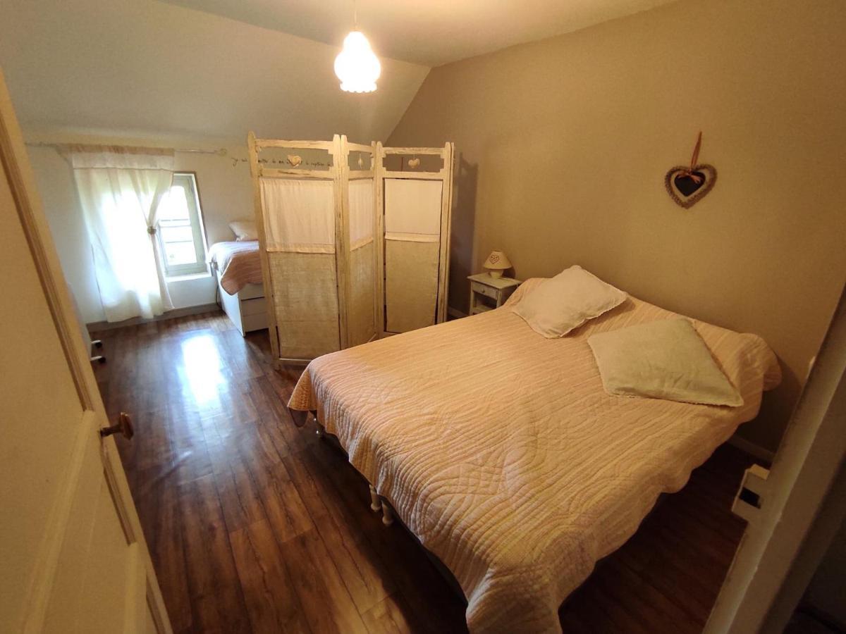 Gite Le Vieux Perrin Villa Andelaroche Bagian luar foto